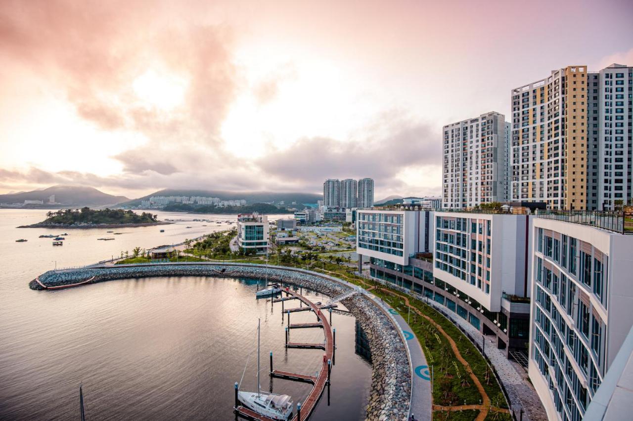Ocean Marina Suite View Yeosu Eksteriør billede